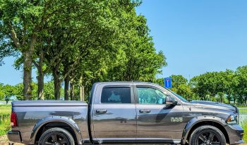 DODGE RAM 1500 5.7L V8 HEMI 4X4 401PK * SPORT * WIDE BODY * FULL OPTION * LAGE BIJTELLING * MARGE * SCHUIFKANTELDAK * STOELVERKOELING * STOELVERWARMING * STUURVERWARMING * LPG PRINS 122 LITER ONDERBOUW * 20 INCH LICHTMETALEN SPORTVELGEN * INRUIL AANBIEDING * vol