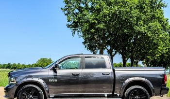 DODGE RAM 1500 5.7L V8 HEMI 4X4 401PK * SPORT * WIDE BODY * FULL OPTION * LAGE BIJTELLING * MARGE * SCHUIFKANTELDAK * STOELVERKOELING * STOELVERWARMING * STUURVERWARMING * LPG PRINS 122 LITER ONDERBOUW * 20 INCH LICHTMETALEN SPORTVELGEN * INRUIL AANBIEDING * vol