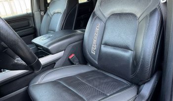 DODGE RAM 1500 5.7L HEMI 4X4 401PK V8 * REBEL * OFF-ROAD * 22 INCH XD LICHTMETALEN SPORTVELGEN * CUSTOM VIPER STRIPING * GROOT SCHERM * ZWARTE HEMEL * AFSTAND START * LPG PRINS ONDERBOUW * STOELVERWARMING * STUURVERWARMING * VOL LEDER * DIKKE PICK-UP * vol