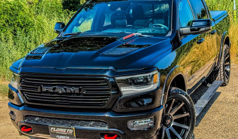 DODGE RAM 1500 5.7L V8 HEMI 4X4 * LARAMIE * SPORT * BLACK-OPPS * BOM VOL * NIEUWSTAAT * BOUWJAAR 2024 * HEAD-UP DISPLAY * DIGITALE BINNEN SPIEGEL CAMERA * AFSTAND START * 122 LITER ONDERBOUW LPG * 22 INCH TD SPORTVELGEN * 360 CAMERA * ADAPTIEVE CRUISE CONTROLE * VIRTUAL COCKPIT * vol