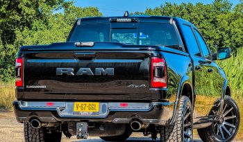 DODGE RAM 1500 5.7L V8 HEMI 4X4 * LARAMIE * SPORT * BLACK-OPPS * BOM VOL * NIEUWSTAAT * BOUWJAAR 2024 * HEAD-UP DISPLAY * DIGITALE BINNEN SPIEGEL CAMERA * AFSTAND START * 122 LITER ONDERBOUW LPG * 22 INCH TD SPORTVELGEN * 360 CAMERA * ADAPTIEVE CRUISE CONTROLE * VIRTUAL COCKPIT * vol