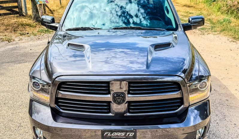 DODGE RAM 1500 5.7L HEMI V8 4X4 * SPORT * WIDE BODY * BLACK-OPPS * FULL OPTION * LIEFHEBBER * LUCHTVERING * AFSTAND START * 20 INCH LICHTMETALEN SPORTVELGEN * CUSTOM OPEN UITLAATSYSTEEM MET AFSTANDSBEDIENING * vol