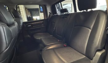 DODGE RAM 1500 5.7L HEMI 4X4 V8 401PK * SPORT * BLACK-OPPS * EXTREEM LAGE BIJTELLING * UNIEK * NEKKENDRAAIER * VERHOOGD * VERBREED * EXTREEM DIKKE LICHTMETALEN SPORTVELGEN * ROLLBAR * DUKES OF HAZZARD HOORN * CUSTOM LED VERLICHTING RONDOM * vol