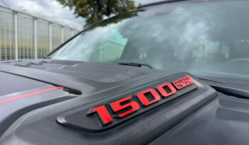 DODGE RAM 1500 5.7L HEMI 4X4 401PK * LARAMIE * SPORT * BLACK-OPPS * LAGE BIJTELLING * CUSTOM VIPER STRIPING * CHERRY BOM UITLAATSYSTEEM * AFSTAND START * PPF SMOKE VERLICHTING * 122 LITER PRINS LPG * 22 INCH 4-PLAY LICHTMETALEN SPORTVELGEN * HELE DIKKE PICK-UP * vol