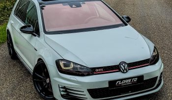 VOLKSWAGEN GOLF GTI 2.0L PERFORMANCE 350 PK * DSG * FULL OPTION * 20 INCH LICHTMETALEN SPORTVELGEN * LIEFHEBBER * ONDERHOUDSHISTORIE * ZWARTE HEMEL * SCHUIFKANTELDAK * SPECIAAL UITLAATSYSTEEM * PPF SMOKE VERLICHTING * vol