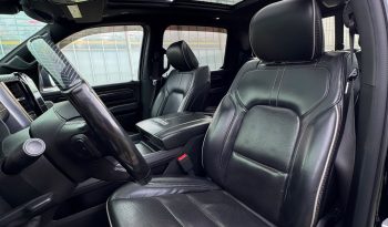 DODGE RAM 1500 5.7L HEMI V8 4X4 401PK * LIMITED EDITION * FULL OPTION * BLACK-OPPS * WIDE BODY * 24 INCH DUB LICHTMETALEN SPORTVELGEN * ( MOGELIJKHEID TOT BIJTELLINGVRIJ RIJDEN ) * NIEUWSTAAT * PERFORMANCE OPEN UITLAATSYSTEEM * vol
