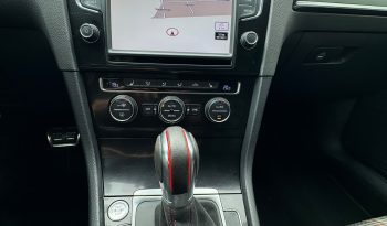 VOLKSWAGEN GOLF GTI 2.0L PERFORMANCE 350 PK * DSG * FULL OPTION * 20 INCH LICHTMETALEN SPORTVELGEN * LIEFHEBBER * ONDERHOUDSHISTORIE * ZWARTE HEMEL * SCHUIFKANTELDAK * SPECIAAL UITLAATSYSTEEM * PPF SMOKE VERLICHTING * vol