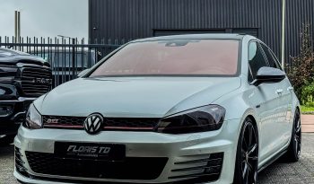 VOLKSWAGEN GOLF GTI 2.0L PERFORMANCE 350 PK * DSG * FULL OPTION * 20 INCH LICHTMETALEN SPORTVELGEN * LIEFHEBBER * ONDERHOUDSHISTORIE * ZWARTE HEMEL * SCHUIFKANTELDAK * SPECIAAL UITLAATSYSTEEM * PPF SMOKE VERLICHTING * vol