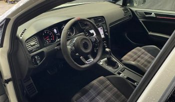 VOLKSWAGEN GOLF GTI 2.0L PERFORMANCE 350 PK * DSG * FULL OPTION * 20 INCH LICHTMETALEN SPORTVELGEN * LIEFHEBBER * ONDERHOUDSHISTORIE * ZWARTE HEMEL * SCHUIFKANTELDAK * SPECIAAL UITLAATSYSTEEM * PPF SMOKE VERLICHTING * vol