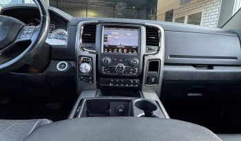 DODGE RAM 1500 5.7L HEMI 4X4 401PK * SPORT * WIDE BODY * UNIEKE KLEUR * LAGE BIJTELLING * LUCHTVERING * AFSTAND START * 20 INCH OFF-ROAD BREEDSET * STOELVERKOELING * STOELVERWARMING * STUURVERWARMING * PERFORMANCE HOOD * LPG 322 LITER PRINS * vol