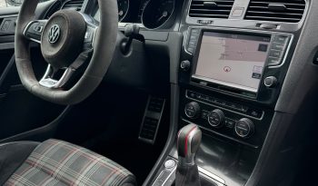 VOLKSWAGEN GOLF GTI 2.0L PERFORMANCE 350 PK * DSG * FULL OPTION * 20 INCH LICHTMETALEN SPORTVELGEN * LIEFHEBBER * ONDERHOUDSHISTORIE * ZWARTE HEMEL * SCHUIFKANTELDAK * SPECIAAL UITLAATSYSTEEM * PPF SMOKE VERLICHTING * vol