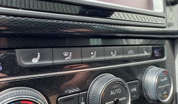 VOLKSWAGEN GOLF GTI 2.0L PERFORMANCE 350 PK * DSG * FULL OPTION * 20 INCH LICHTMETALEN SPORTVELGEN * LIEFHEBBER * ONDERHOUDSHISTORIE * ZWARTE HEMEL * SCHUIFKANTELDAK * SPECIAAL UITLAATSYSTEEM * PPF SMOKE VERLICHTING * vol