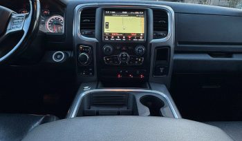 DODGE RAM 1500 5.7L HEMI V8 4X4 401PK * WARLOCK * REBEL * MORIMOTO KOPLAMPEN * GUNSTIGE CATALOGUS WAARDE * PRACHTIGE KLEUR * UNIEK * ZWARTE HEMEL * SCHUIFKANTELDAK * 22 INCH SPORTVELGEN * SUPER DIKKE PICK-UP * WEINIG KILOMETERS * 1E EIGENAAR * NIEUWSTAAT * vol