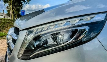 MERCEDES – BENZ V-KLASSE V250 D * EXCLUSIEVE UITVOERING * BOM VOL * DUBBELE ELEKTRISCHE SCHUIFDEUREN * 360 CAMERA * LANE ASSIST * ADAPTIEVE CRUISE CONTROLE * AFNEEMBARE TREKHAAK * LUXE COMFORT STOELEN * LED KOPLAMPEN * ZEER LAGE FISCALE WAARDE – LAGE BIJTELLING ( UNIEK ) * vol