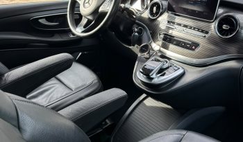 MERCEDES – BENZ V-KLASSE V250 D * EXCLUSIEVE UITVOERING * BOM VOL * DUBBELE ELEKTRISCHE SCHUIFDEUREN * 360 CAMERA * LANE ASSIST * ADAPTIEVE CRUISE CONTROLE * AFNEEMBARE TREKHAAK * LUXE COMFORT STOELEN * LED KOPLAMPEN * ZEER LAGE FISCALE WAARDE – LAGE BIJTELLING ( UNIEK ) * vol