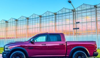DODGE RAM 1500 5.7L HEMI V8 4X4 401PK * WARLOCK * REBEL * MORIMOTO KOPLAMPEN * GUNSTIGE CATALOGUS WAARDE * PRACHTIGE KLEUR * UNIEK * ZWARTE HEMEL * SCHUIFKANTELDAK * 22 INCH SPORTVELGEN * SUPER DIKKE PICK-UP * WEINIG KILOMETERS * 1E EIGENAAR * NIEUWSTAAT * vol