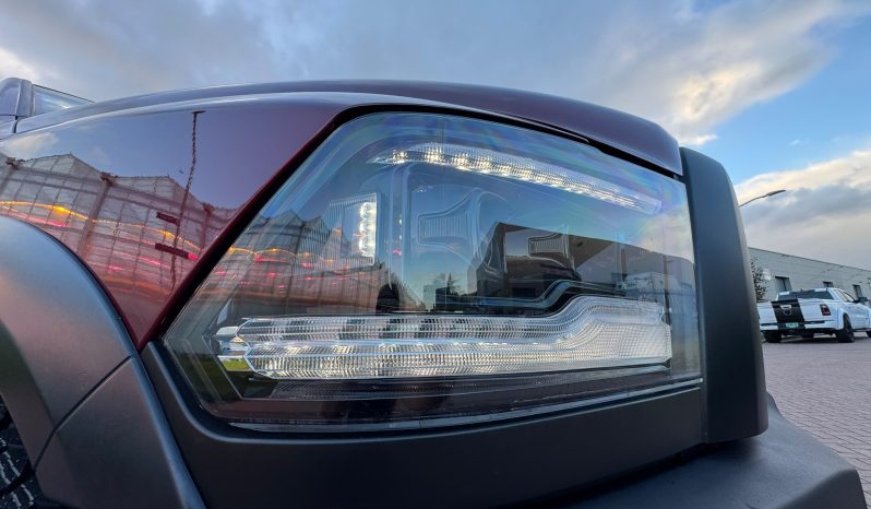 DODGE RAM 1500 5.7L HEMI V8 4X4 401PK * WARLOCK * REBEL * MORIMOTO KOPLAMPEN * GUNSTIGE CATALOGUS WAARDE * PRACHTIGE KLEUR * UNIEK * ZWARTE HEMEL * SCHUIFKANTELDAK * 22 INCH SPORTVELGEN * SUPER DIKKE PICK-UP * WEINIG KILOMETERS * 1E EIGENAAR * NIEUWSTAAT * vol
