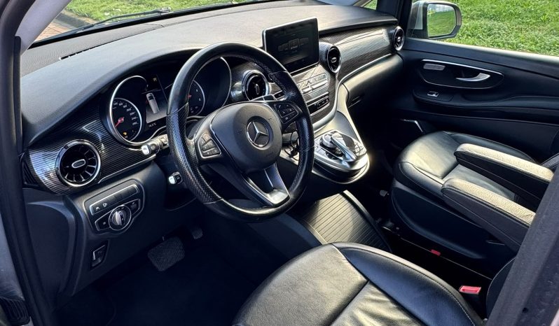 MERCEDES – BENZ V-KLASSE V250 D * EXCLUSIEVE UITVOERING * BOM VOL * DUBBELE ELEKTRISCHE SCHUIFDEUREN * 360 CAMERA * LANE ASSIST * ADAPTIEVE CRUISE CONTROLE * AFNEEMBARE TREKHAAK * LUXE COMFORT STOELEN * LED KOPLAMPEN * ZEER LAGE FISCALE WAARDE – LAGE BIJTELLING ( UNIEK ) * vol