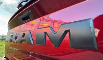 DODGE RAM 1500 5.7L HEMI V8 4X4 401PK * WARLOCK * REBEL * MORIMOTO KOPLAMPEN * GUNSTIGE CATALOGUS WAARDE * PRACHTIGE KLEUR * UNIEK * ZWARTE HEMEL * SCHUIFKANTELDAK * 22 INCH SPORTVELGEN * SUPER DIKKE PICK-UP * WEINIG KILOMETERS * 1E EIGENAAR * NIEUWSTAAT * vol